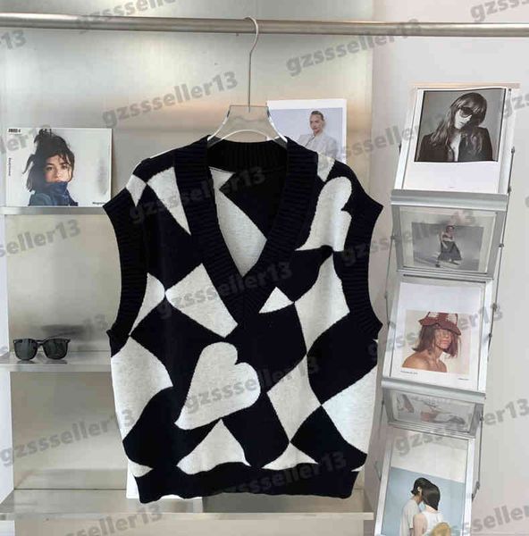 designer womens sweaters knitted vest autumn cold protection warm bottoming shirt 2022aw patchwork sleeveless ladies 0912, White;black
designer womens sweaters knitted vest autumn cold protection warm bottoming shirt 2022aw patchwork sleeveless ladies 0912, White;black