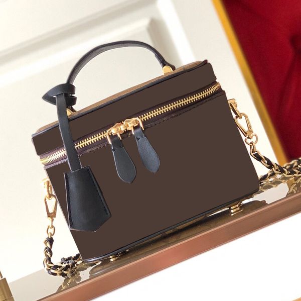 classic print letter chain cosmetic bag versatile portable large capacity women's portable one shoulder messenger bags tan fashion tren
classic print letter chain cosmetic bag versatile portable large capacity women's portable one shoulder messenger bags tan fashion tren