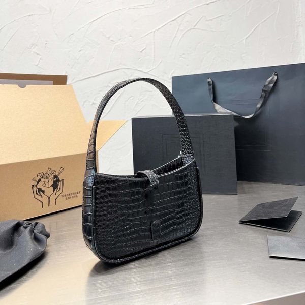 designer bags crossbody handbag shoulder bag women genuine leather luxurys designers pochette accessories chain wallets coin purse
designer bags crossbody handbag shoulder bag women genuine leather luxurys designers pochette accessories chain wallets coin purse