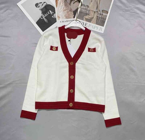 women's knits tees autumn and winter bm french style royal sister fan red white contrast v neck metal button knitted cardigan thin age
women's knits tees autumn and winter bm french style royal sister fan red white contrast v neck metal button knitted cardigan thin age