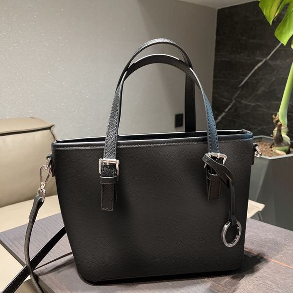 designer tote bag women large capacity shopping handbag shoulder classic presbyopia series bags
designer tote bag women large capacity shopping handbag shoulder classic presbyopia series bags