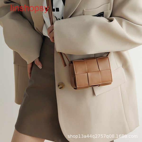 bottegas bags venetas cassette handbags waist 2022 new fashion niche women pil gfl2
bottegas bags venetas cassette handbags waist 2022 new fashion niche women pil gfl2
