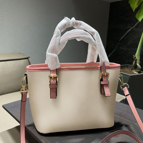 tote bag designer women large capacity shopping handbag shoulder classic presbyopia series bags 23 18cm
tote bag designer women large capacity shopping handbag shoulder classic presbyopia series bags 23 18cm