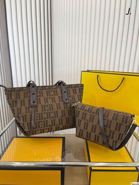 ff bag and bag winter autumn new son mother shoulder bag change purse shoulder luxury designer crocodiles high-end tote bag extra capacity
ff bag and bag winter autumn new son mother shoulder bag change purse shoulder luxury designer crocodiles high-end tote bag extra capacity