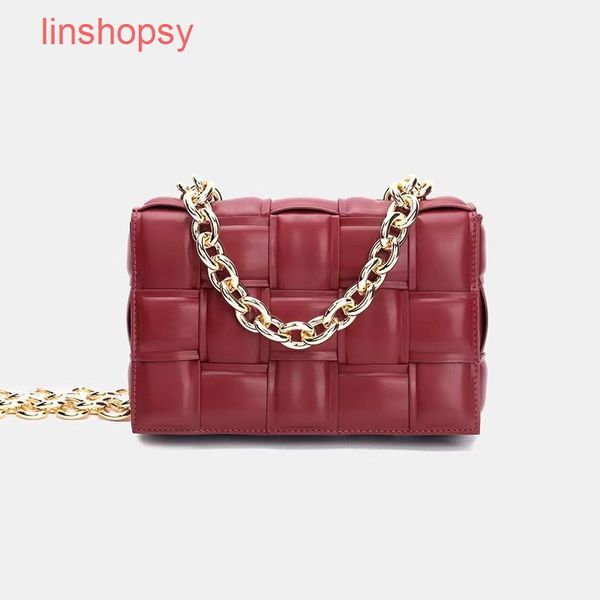 bottegas bags venetas cassette handbags evening order thick chain small group
bottegas bags venetas cassette handbags evening order thick chain small group