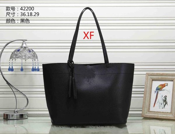 retro female bags 2021 one-shoulder messenger handbag large-capacity presbyopia large printing shopping bag bags handbags wallet backpak
retro female bags 2021 one-shoulder messenger handbag large-capacity presbyopia large printing shopping bag bags handbags wallet backpak