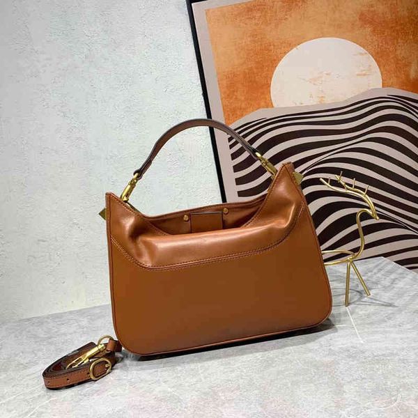 ladies chain clutch crossbody bag letter metal buckle hand shoulder underarm bag 220829
ladies chain clutch crossbody bag letter metal buckle hand shoulder underarm bag 220829