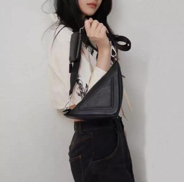 evening bags classic evening woman bags leather handbag fashion retro ladies one-shoulder messenger luxurys designers handbags bag portable
evening bags classic evening woman bags leather handbag fashion retro ladies one-shoulder messenger luxurys designers handbags bag portable