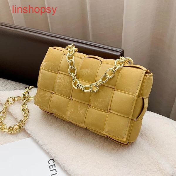 bottegas bags venetas cassette handbags evening fashion metal thick chain wove q7cx
bottegas bags venetas cassette handbags evening fashion metal thick chain wove q7cx