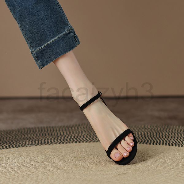 sandals designer women's summer middle heel fairy thick year's night wind black low one line open toe women's shoes
sandals designer women's summer middle heel fairy thick year's night wind black low one line open toe women's shoes