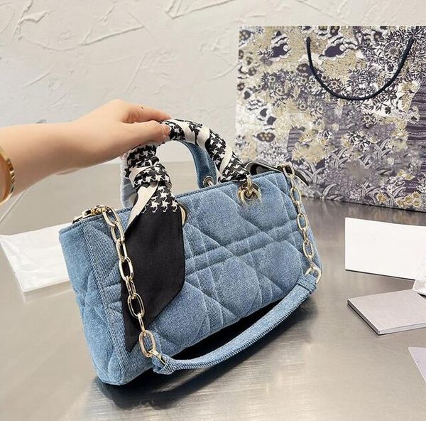 denim blue shoulder bags women classic handbag embroidered cowboy shopping bag diamond lattice hasp hardware plain thread large capacity tot
denim blue shoulder bags women classic handbag embroidered cowboy shopping bag diamond lattice hasp hardware plain thread large capacity tot