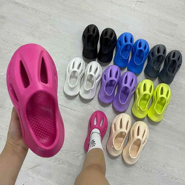 slipper dongdong shoes lovers wear summer 2022 sandals and baotou slides 220801, Black
slipper dongdong shoes lovers wear summer 2022 sandals and baotou slides 220801, Black