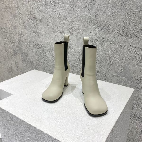 2022 the latest medium tube boots are super popular square head high heels high-end versatile and luxurious euro35-42 us 4-11, Black
2022 the latest medium tube boots are super popular square head high heels high-end versatile and luxurious euro35-42 us 4-11, Black