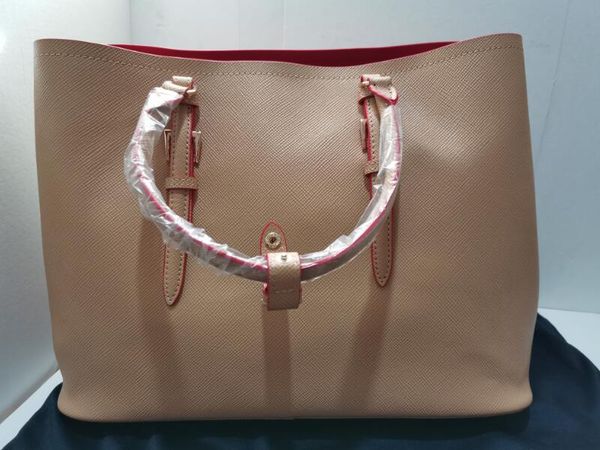realfine bags 3a 1bg820 35.5cm saffiano leather totes double handles handbags purse for women with dust bag
realfine bags 3a 1bg820 35.5cm saffiano leather totes double handles handbags purse for women with dust bag