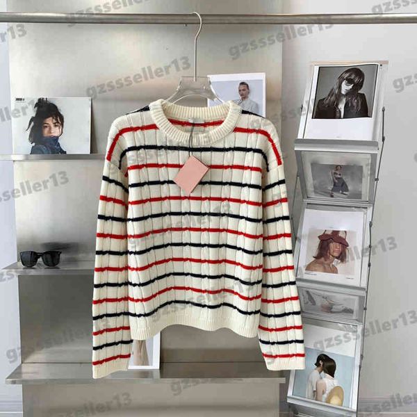 womens sweaters miu classic brand fashion winter striped loose twist sweater 2022aw luxury designer for women 0912, White;black
womens sweaters miu classic brand fashion winter striped loose twist sweater 2022aw luxury designer for women 0912, White;black