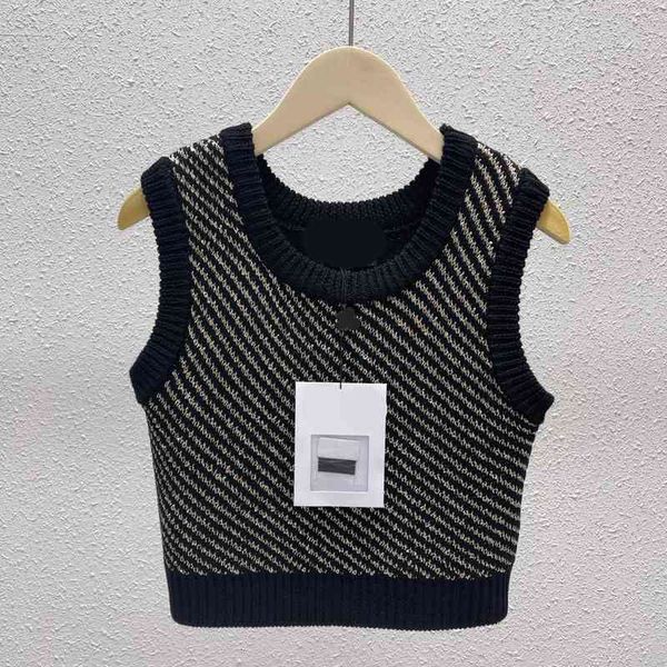 women's knits tees xiaoxiangfeng early autumn fashionable twill coarse flower hanging wool round neck knitted vest, White
women's knits tees xiaoxiangfeng early autumn fashionable twill coarse flower hanging wool round neck knitted vest, White