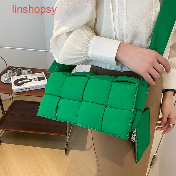 bottegas bags venetas cassette handbags evening green bag female new fashion i
bottegas bags venetas cassette handbags evening green bag female new fashion i
