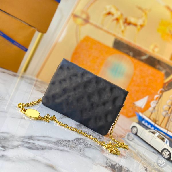 women bag famous brand shoulder chain wallet plaid line wallet solid buckle waist square stripe luxury handbag
women bag famous brand shoulder chain wallet plaid line wallet solid buckle waist square stripe luxury handbag