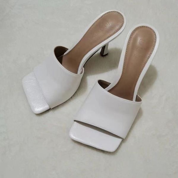 high heel slipper op71 summer new square hair black fashionable versatile leather women thin heel white roman empty back slippers
high heel slipper op71 summer new square hair black fashionable versatile leather women thin heel white roman empty back slippers