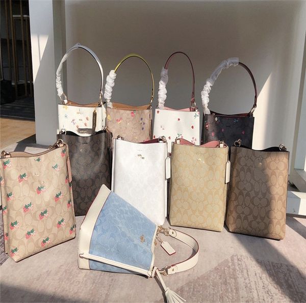 luxuries designers women coch bag cochs crossbody handbag shoulder totes bags cc designer handbags tote purses wallet v4pk
luxuries designers women coch bag cochs crossbody handbag shoulder totes bags cc designer handbags tote purses wallet v4pk