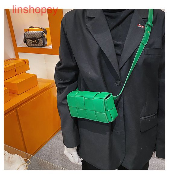 bottegas bags venetas cassette handbags evening woven small 2022 new fashion v 8x2o
bottegas bags venetas cassette handbags evening woven small 2022 new fashion v 8x2o