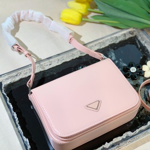 designer shoulder bag messenger bags with adjustable leather shoulderbags strap for crossbody nylon lining magnetic snap flap closure handba
designer shoulder bag messenger bags with adjustable leather shoulderbags strap for crossbody nylon lining magnetic snap flap closure handba