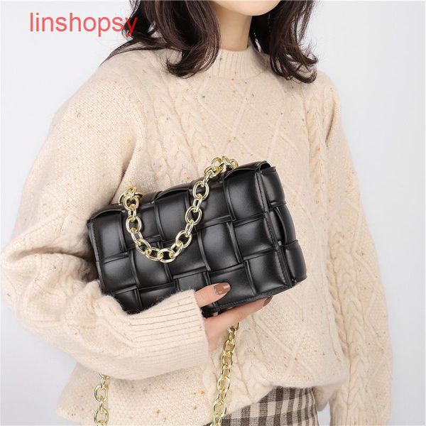 bottegas bags venetas cassette handbags evening 2022 autumn and winter new cha
bottegas bags venetas cassette handbags evening 2022 autumn and winter new cha