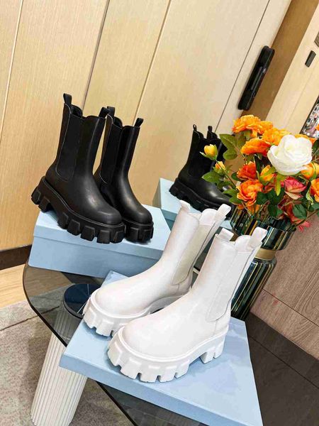 designer boots leather nylon calfskin boots black white thick sole outdoor short boot winter women's combat shoes optional 35-41
designer boots leather nylon calfskin boots black white thick sole outdoor short boot winter women's combat shoes optional 35-41