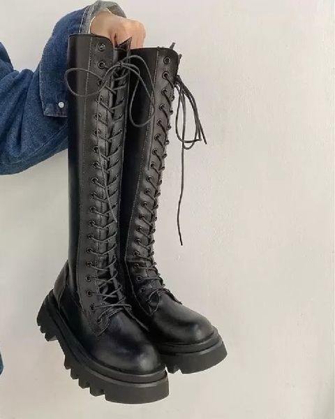 designer classic womens boots fashion zipper fastener bandage woman black platform shoes comfortable leather knee boots superior quality kni
designer classic womens boots fashion zipper fastener bandage woman black platform shoes comfortable leather knee boots superior quality kni