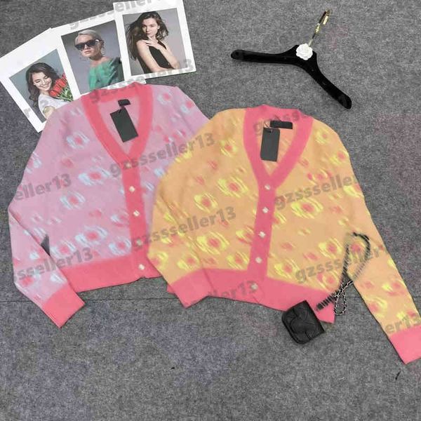 luxury womens sweaters designer cardigan cnl metal logo button decoration knitted cardigans fashion brand v-neck floral embroidered sweater, White;black
luxury womens sweaters designer cardigan cnl metal logo button decoration knitted cardigans fashion brand v-neck floral embroidered sweater, White;black