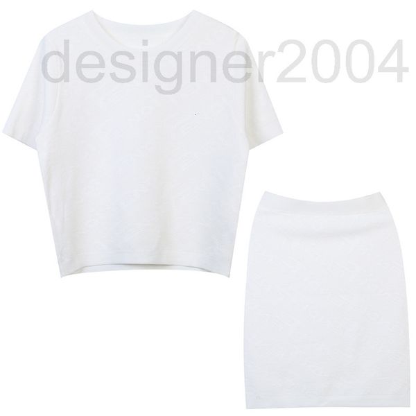 women's blouses & shirts designer summer sweet knitted skirt set 2022 new solid color letter jacquard round neck temperament aging two-, White
women's blouses & shirts designer summer sweet knitted skirt set 2022 new solid color letter jacquard round neck temperament aging two-, White