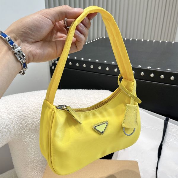 evening bags surprising hobo designer bags women handbags pueses fashion shoulder bag classic triangle underarm bag with original box
evening bags surprising hobo designer bags women handbags pueses fashion shoulder bag classic triangle underarm bag with original box