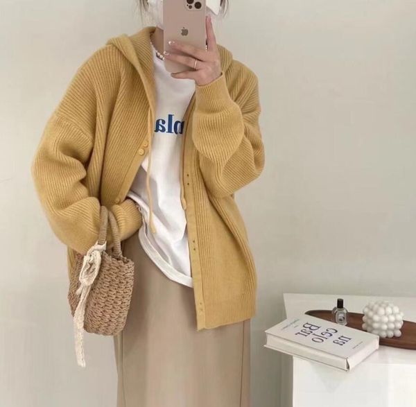 women's sweater v neck contrasting colors y2k knitting cardigan autumn gentle retro jacket korean fashion sweater, White;black
women's sweater v neck contrasting colors y2k knitting cardigan autumn gentle retro jacket korean fashion sweater, White;black