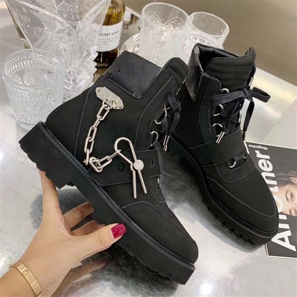 2019 martin boots ankle boots women men latest designer boots golden chain reaction sneakers decoration size 35-45 for lovers mode313i, Black
2019 martin boots ankle boots women men latest designer boots golden chain reaction sneakers decoration size 35-45 for lovers mode313i, Black
