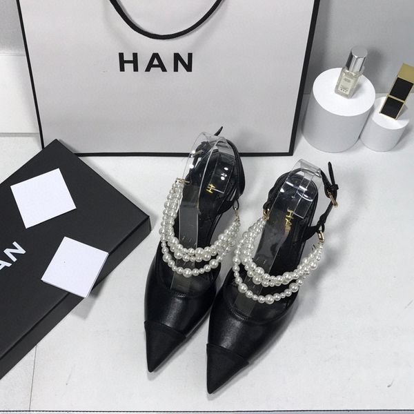 shoes sandals pearl chain kitten heel leather color matching luxury women's designer
shoes sandals pearl chain kitten heel leather color matching luxury women's designer