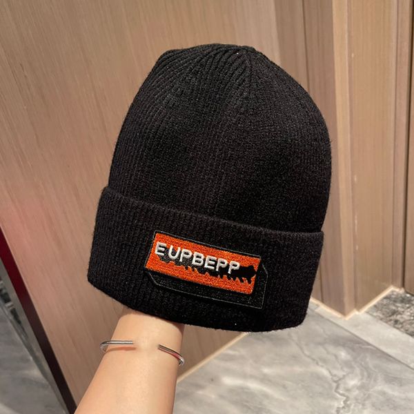 designer luxury beanie solid color letter design bonnet couple paragraph woolen hat fashion temperament versatile hats carnival with hat ver, Blue;gray
designer luxury beanie solid color letter design bonnet couple paragraph woolen hat fashion temperament versatile hats carnival with hat ver, Blue;gray