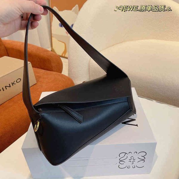 2022 loewss designer handbags women bag underarm geometric leather small singl jyvk
2022 loewss designer handbags women bag underarm geometric leather small singl jyvk