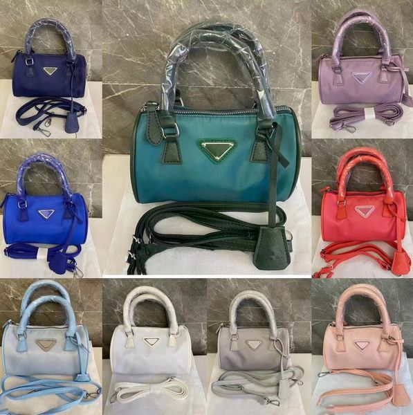 women nylon barrel-shaped shoulder bags handbags solid color designer messenger bag luxury classic leisure cell phone pouch handbag
women nylon barrel-shaped shoulder bags handbags solid color designer messenger bag luxury classic leisure cell phone pouch handbag