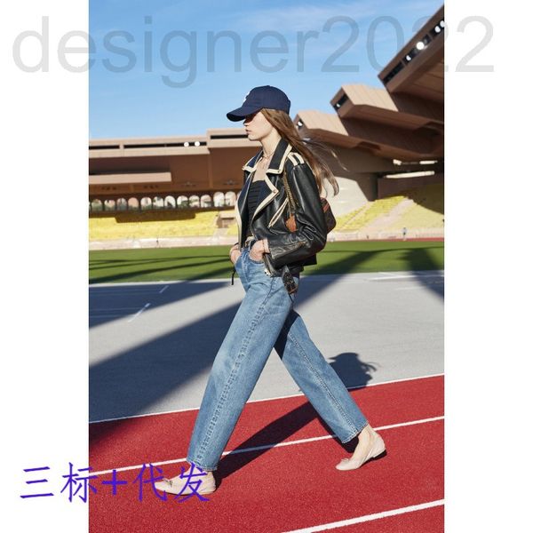women's jeans designer ce early autumn style is mainly promoted in the show. high waist washing loose straight tube slim fitting jeans, Blue
women's jeans designer ce early autumn style is mainly promoted in the show. high waist washing loose straight tube slim fitting jeans, Blue