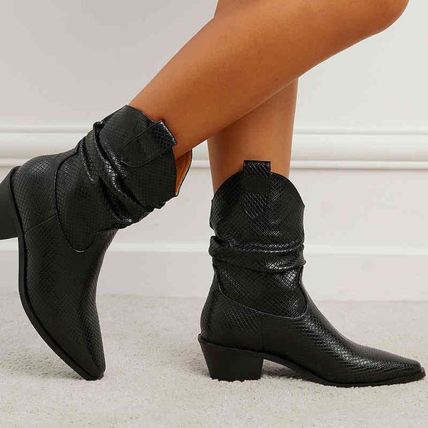 boots new versatile thick heel middle fashion boots pointed women's short black and white tube one foot 220830
boots new versatile thick heel middle fashion boots pointed women's short black and white tube one foot 220830