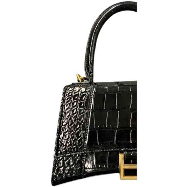 bag 2022 designer bag crocodile hourglass bag leather handbag fashion small square bags one shoulder makeup women's handbag portable du
bag 2022 designer bag crocodile hourglass bag leather handbag fashion small square bags one shoulder makeup women's handbag portable du