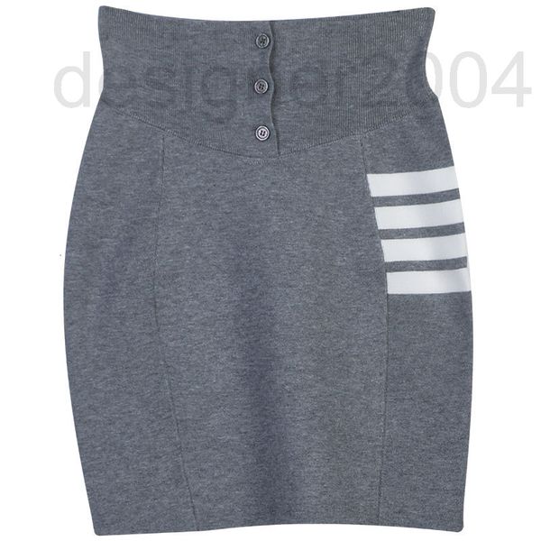 skirts designer a-line skirt women's clothing 2022 spring and autumn new classic versatile four bar striped button splicing slim fit hi, Black
skirts designer a-line skirt women's clothing 2022 spring and autumn new classic versatile four bar striped button splicing slim fit hi, Black
