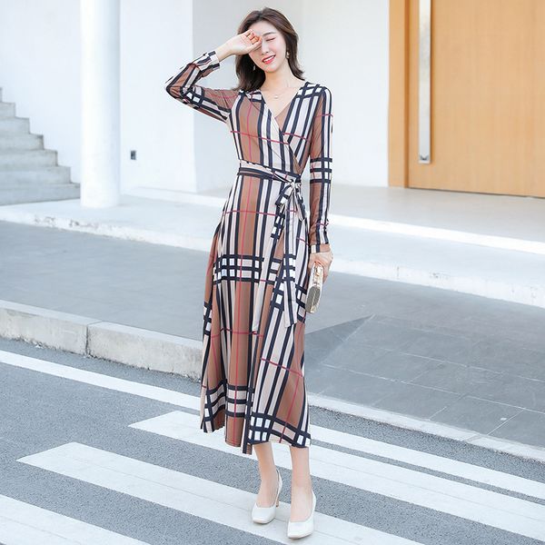 spring fall casual dresses vintage baroque print collar long sleeve roun luxury a-line women ladies casual dress ladies party mid skirts shi, Black;gray
spring fall casual dresses vintage baroque print collar long sleeve roun luxury a-line women ladies casual dress ladies party mid skirts shi, Black;gray