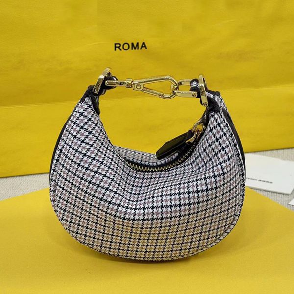 designer big brand luxury underarm bag retro plaid crescent shape women's new handbag fashion multifunctional large capacity
designer big brand luxury underarm bag retro plaid crescent shape women's new handbag fashion multifunctional large capacity