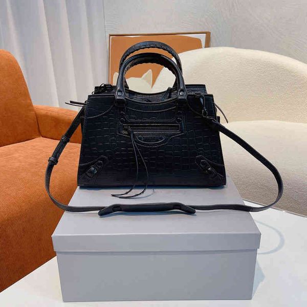 bag 2022 designer bags motorcycle bags shoulder luxury designers genuine leather crossbody moon bag fashion classical messenger handbag loco
bag 2022 designer bags motorcycle bags shoulder luxury designers genuine leather crossbody moon bag fashion classical messenger handbag loco
