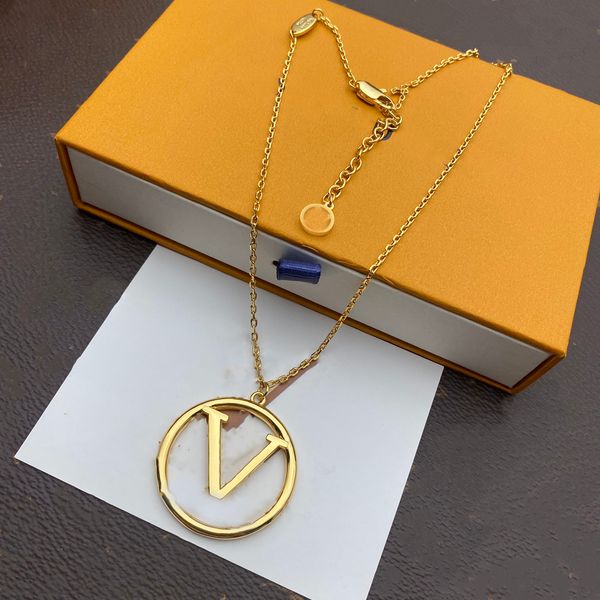 designer gold necklace classics necklaces fashion hollow out v letter stainless steel man woman jewelry accessories no box, Silver
designer gold necklace classics necklaces fashion hollow out v letter stainless steel man woman jewelry accessories no box, Silver