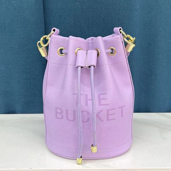 the bucket bag famous shoulder handbag designer bags lady fashion backpack 13colour totes chain crossbody purse shopping luxury wallets
the bucket bag famous shoulder handbag designer bags lady fashion backpack 13colour totes chain crossbody purse shopping luxury wallets