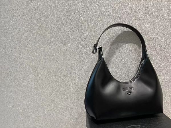 cosmetic bags womens luxurys designers bags handbags hobo purses lady handbag crossbody shoulder channel totes fashion wallet bag
cosmetic bags womens luxurys designers bags handbags hobo purses lady handbag crossbody shoulder channel totes fashion wallet bag