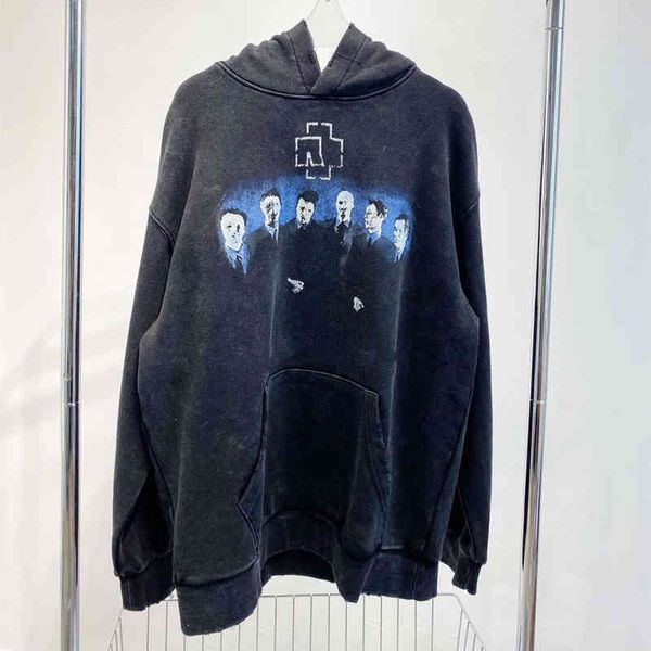 hoodie balenciga designer correct version washed sleeved chariot portrait band cross printed sweater used, Black
hoodie balenciga designer correct version washed sleeved chariot portrait band cross printed sweater used, Black
