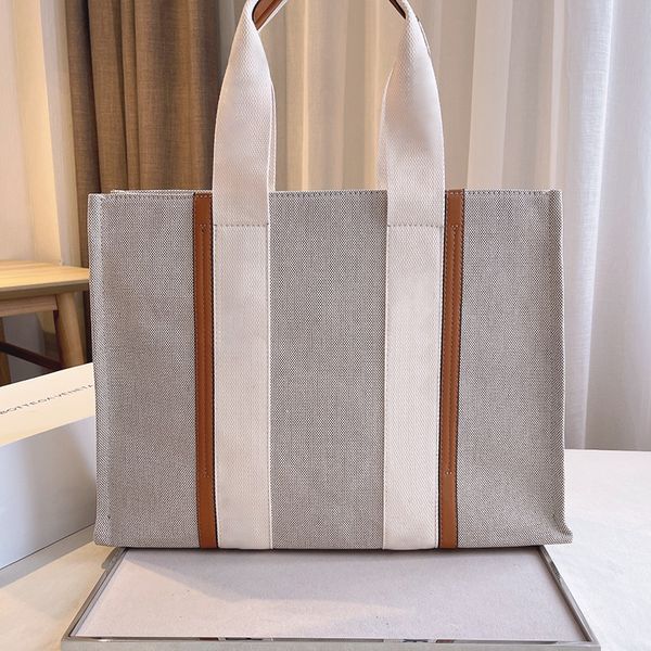 the tote bag lady designer practical large capacity plain cross body shoulder handbags women great coin purse crossbody casual square canvas
the tote bag lady designer practical large capacity plain cross body shoulder handbags women great coin purse crossbody casual square canvas